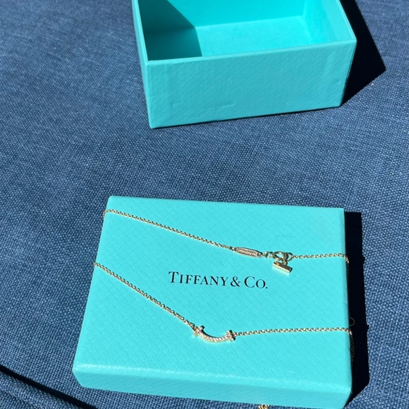 Tiffany & Co. T Smile Pendant ROSE Gold with Diamonds - Picture 5 of 5